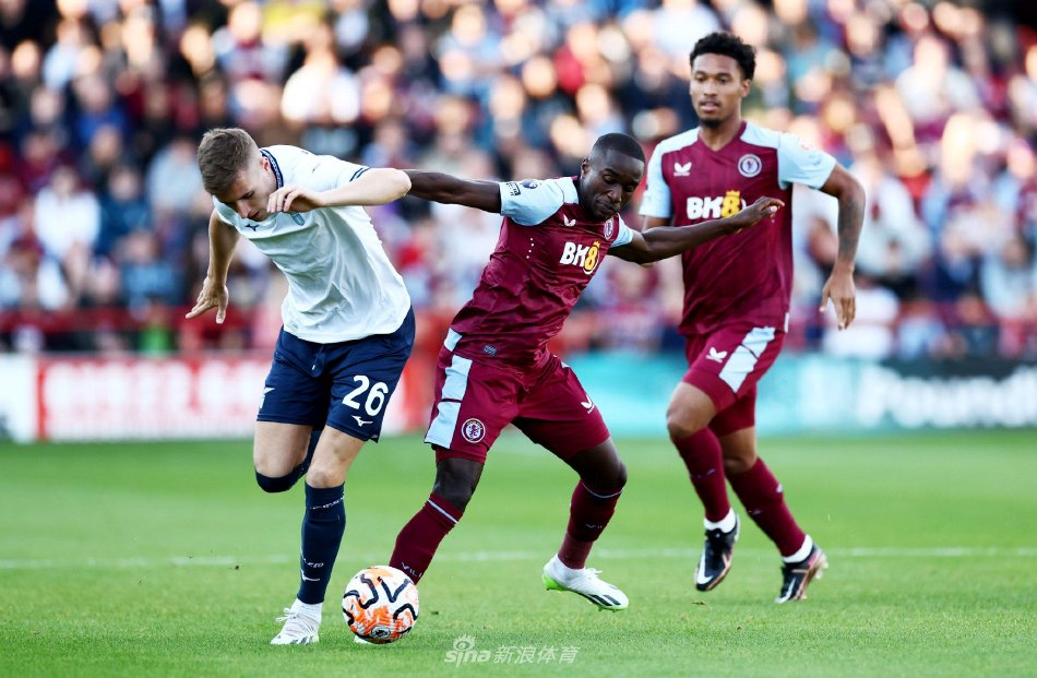 首个赛季就 首个赛季就