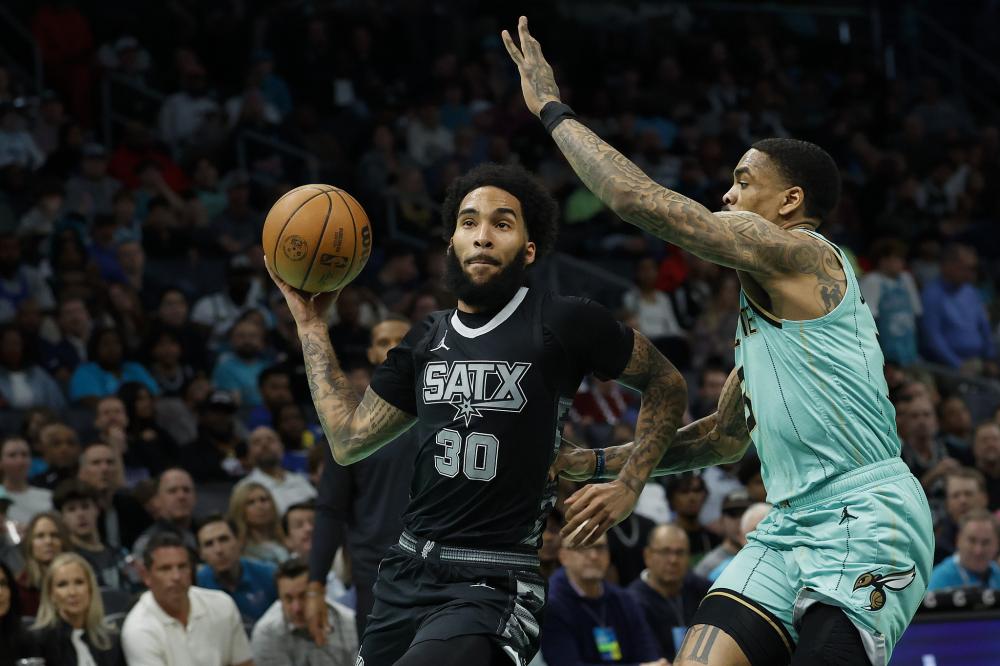 在赛场上不 在赛场上不